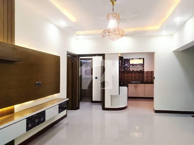 Semi Furnished 3 Bed DD For Sale Jinnah Avenue Road