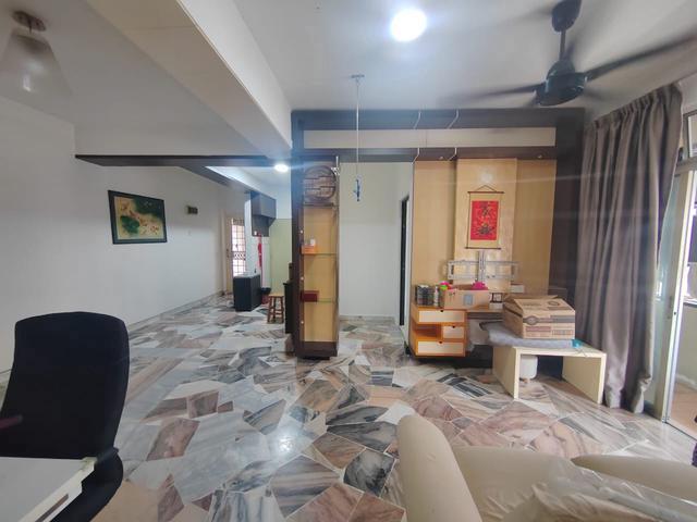 semi furnished Apartment Dahlia Jalan Melor Bukit Beruntung