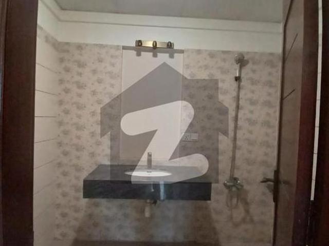 Semi furnished appartment for rent clifton block 8