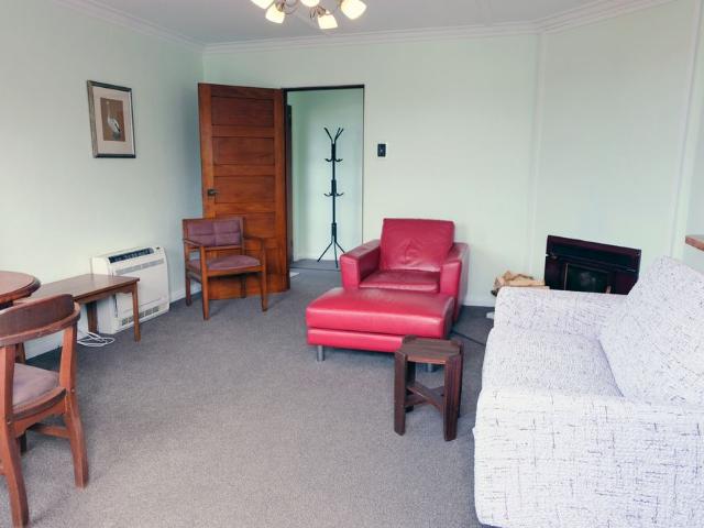 SEMI FURNISHED FIXED TERM LEASE