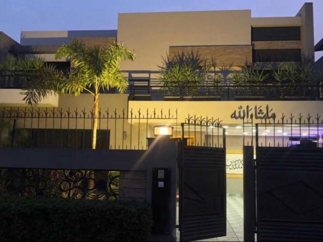 Semi furnished Lahore DHA Phase 6 ID 02588