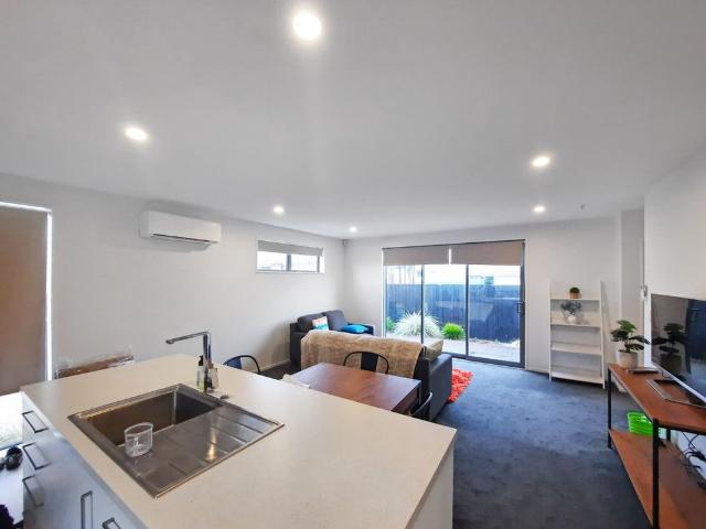 Semi Furnished Modern 2 Bedroom, 2 Bathroom Townhouse