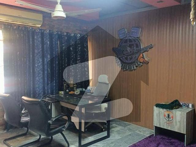 Semi Furnished Office 1st Floor Hall Washroom Location Mochi Pura Stop Opposite Shezan Bakery