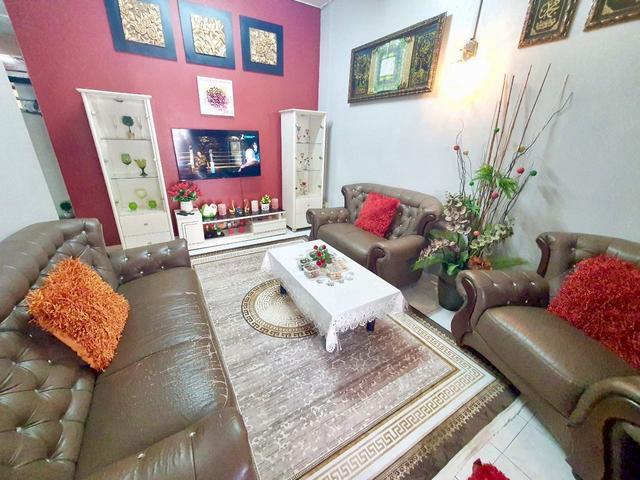 Semi Furnished Renovated Teres Setingkat Taman Cheng Ria Cheng Melaka