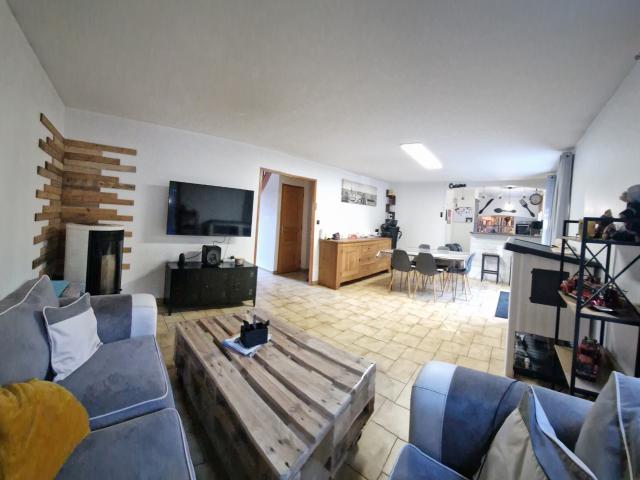 Semi Plain Pied individuel, 4 chambres,garage et Jardin sur Lillers