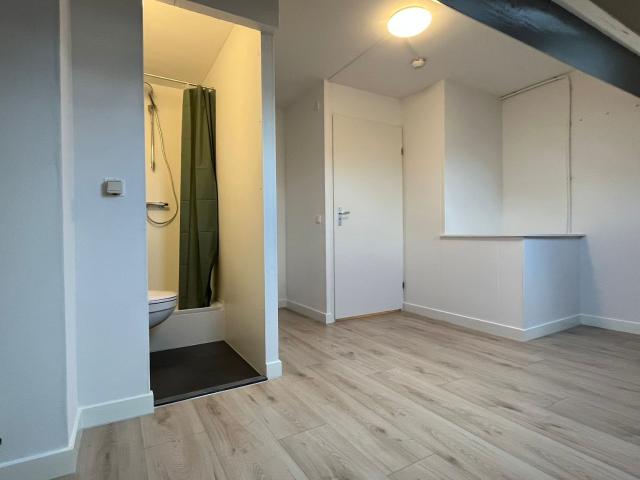 semi studio per direct te huur!