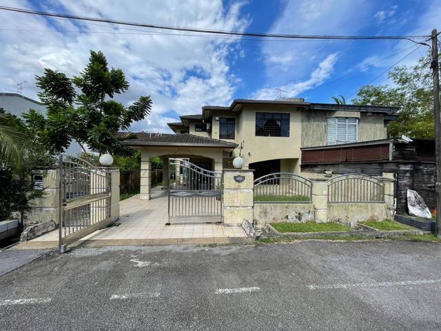 SemiD 2 Storey Taman Senai Utama With Big Sqft All Race Can Buy
