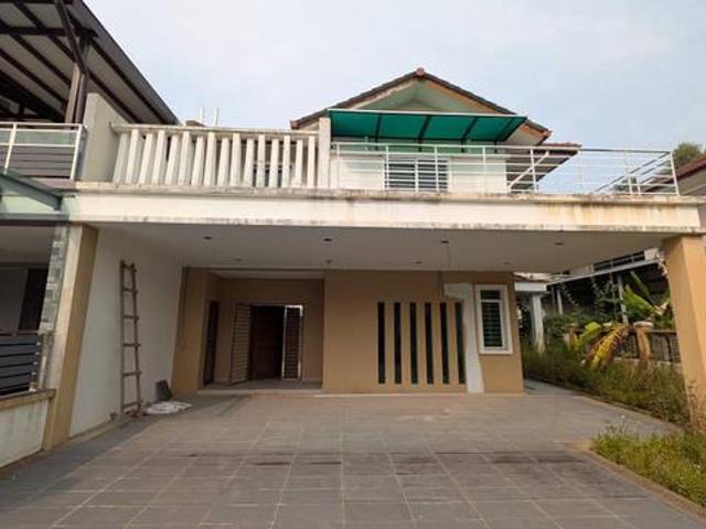 SemiD 2 Storey House at Tmn Anggerik Emas Bdr Teknologi Kajang Sel