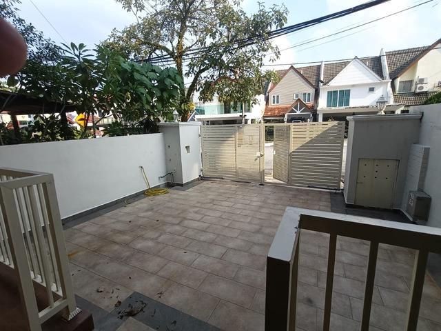SemiD Two And Half Storeys Freehold Bumi Lot Setiawangsa