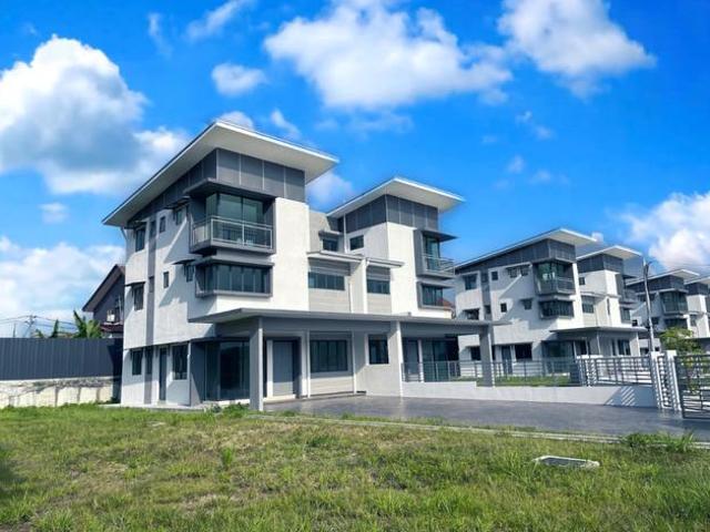 SemiD Brand New Rumah Siap di Bandar Baru Bangi