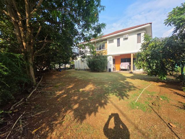 Semid corner lot double storey kotasas tanah luas
