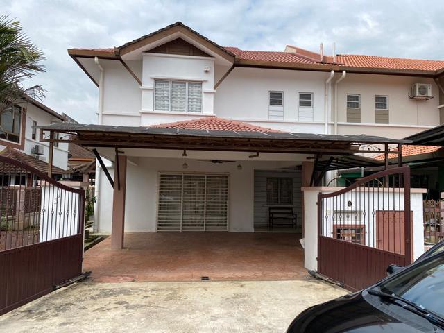 SemiD Double Storey Taman Saujana Emas Kajang Freehold Gated Guarde