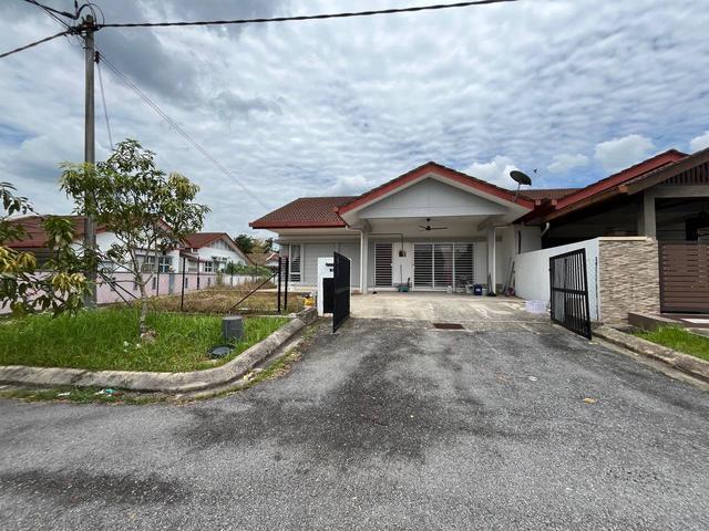 SEMID END LOT SINGLE STOREY CLUSTER TAMU HILL PARK batang kali