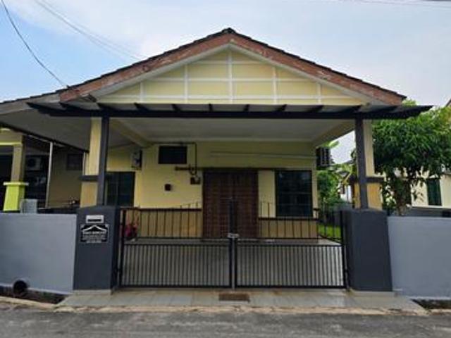 SemiD Fully Furnished Untuk Disewakan Di Batu 3 Chukai