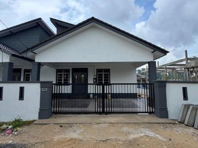 SemiD Setingkat Kg Sura Dungun untuk Dijual