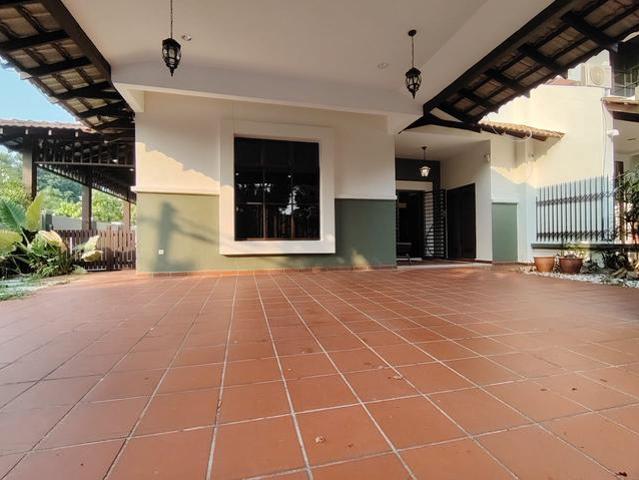 SemiDetached house For Rent