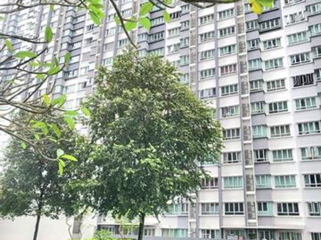 SEMIFURNISHED SAVANNA EXECUTIVE SUITE Southville city BANGI