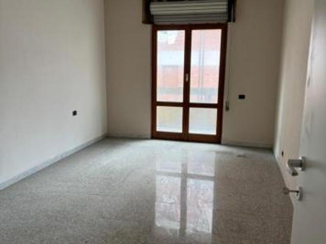 Semindipendente in affitto a Carrara