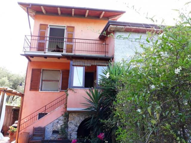 Semindipendente in vendita a Castelnuovo Magra