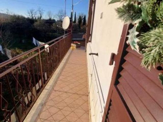 Semindipendente in vendita a Castelnuovo Magra