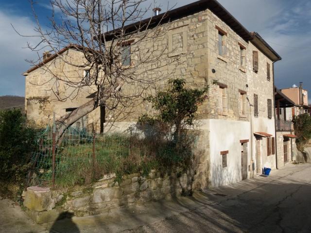 Semindipendente in vendita a Venarotta