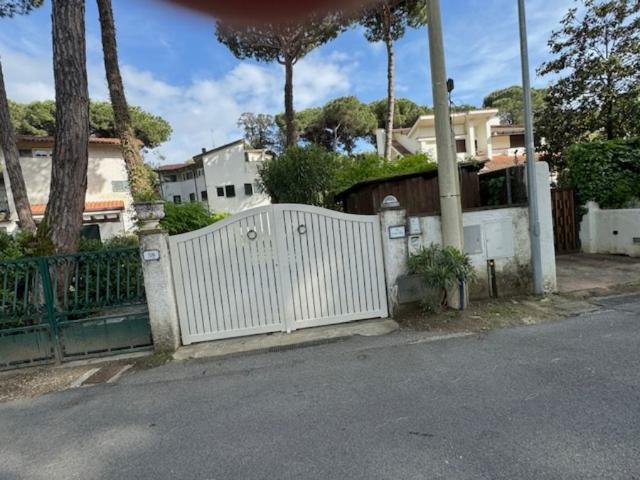 Semindipendente Terratetto a Forte dei Marmi