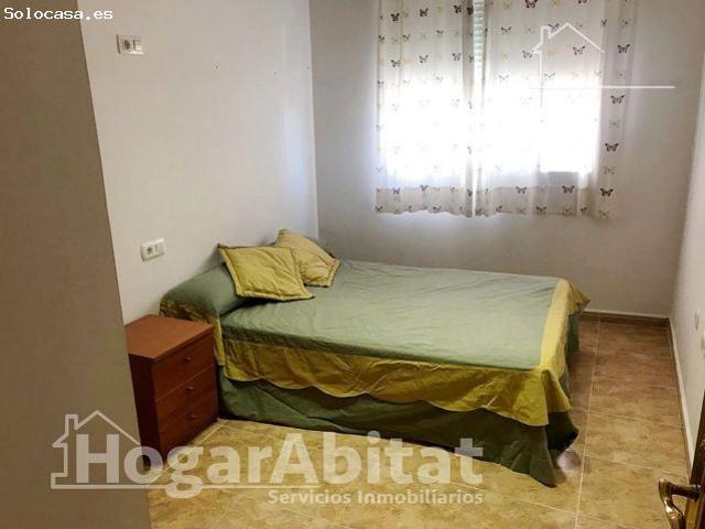 SEMINUEVO Y AMPLIO CON BALCÓN Y ASCENSOR