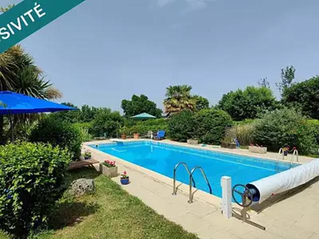 Semoussac 17150 Achat / Vente maison 11 pièces t11 parking