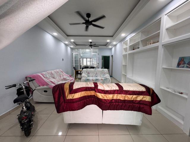 Sempurna DamaiSemenyih 2storeyfull furnished brand new for Sale