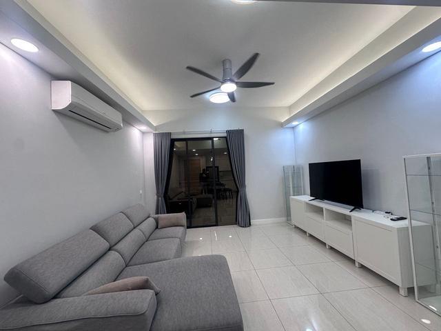 Sentral Suites Condo Brickfields KL For Rent Near LRT KTM