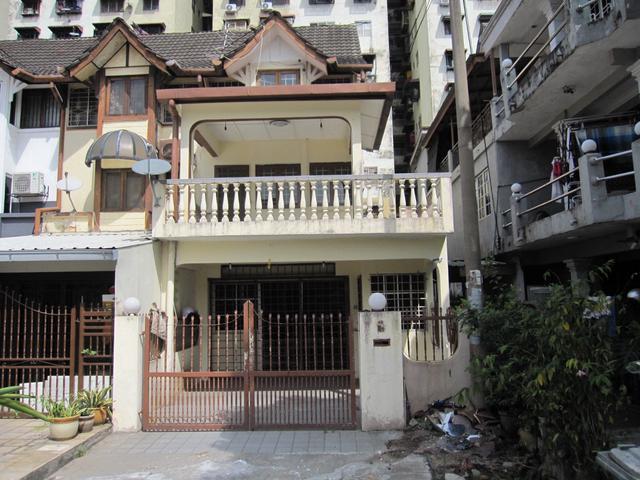 Sentul Dato Senu Three Storey Terrace House Endlot Sale