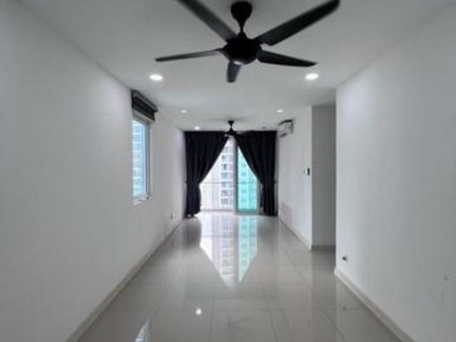 Sentul Point Condo For Sale 3 Bedrooms 1001 sqft