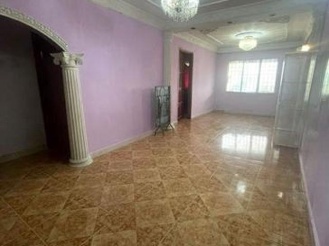 Sentul utama flat 700sf 3r1b basic sentul