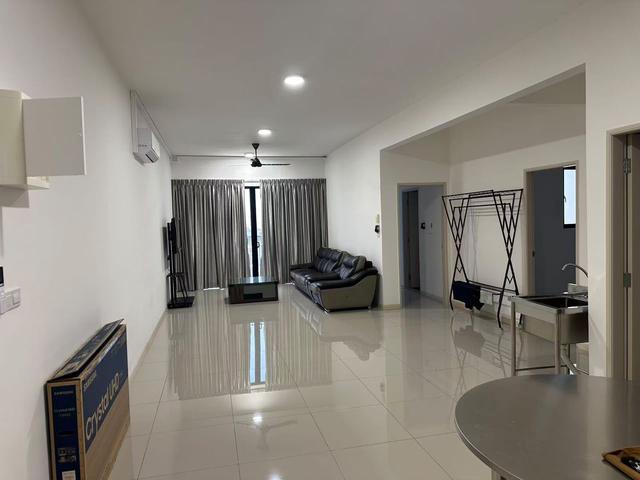 Senzville Residence Sungai Ara SemiFurnished For Rent