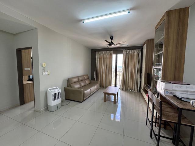 Senzvilles Condo At Sungai Ara Renovated 2 CP Freehold Corner Unit