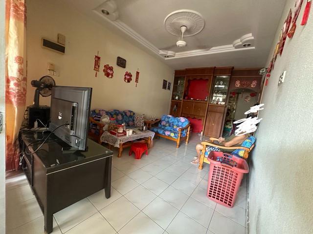 Senai Utama 1sty house Fully extended