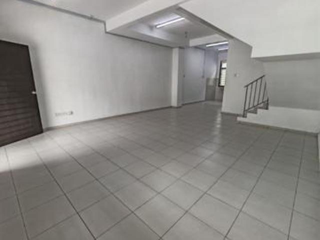 Senai Scientex Utama 25Storey Terrace House With Aircond For Rent