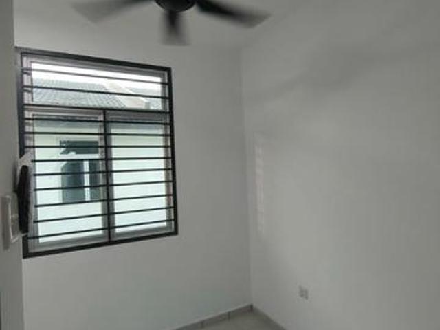 Senai Scientex Jaya Town House For Sale