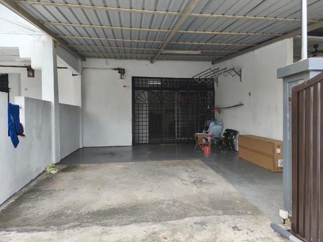 Senai Saleng double storey renovated unit