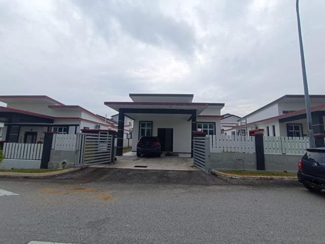 Senawang Taman Villa Bukit Negeri Single Storey Bungalow for Rent