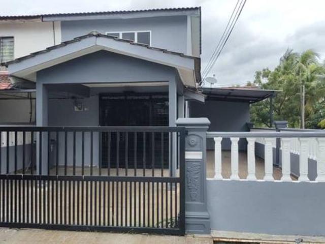 SenawangTaman Seremban Selatan2storeyCORNER LOTRENOVATELIKE NEW