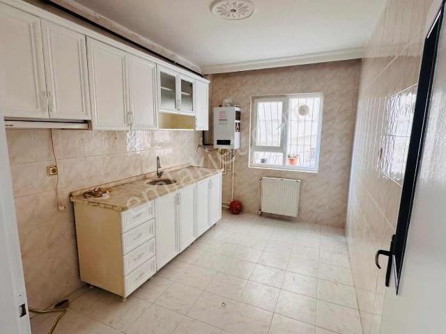Senemden Osmangazide 3+1 Kat Konumunda Kiralık Daire