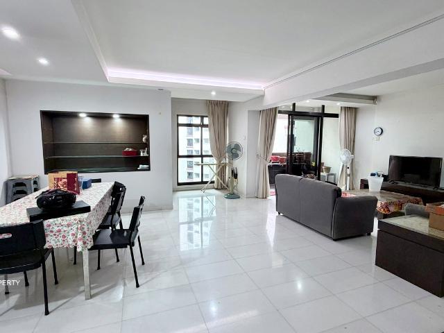 Sengkang East Way Sengkang, HDB 3 Rooms