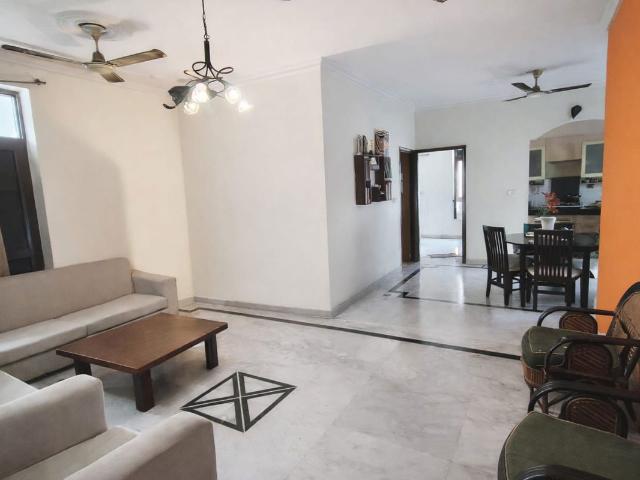 Senior Mall 2 Bedroom 162 Sq. Yd. Apartment in Sector 18 Noida Listing ID: #10057