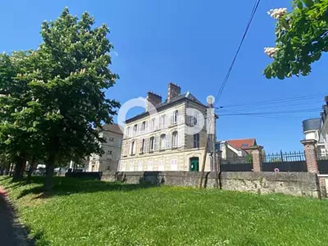 Senlis 60300 Achat / Vente appartement 2 pièces t2