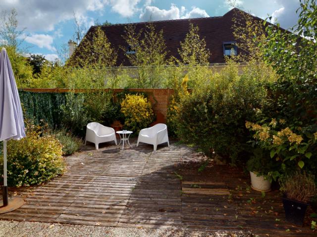 Senlis centre studio avec jardin