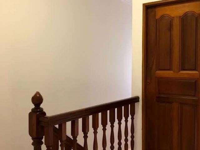 Sennett Estate D13, Terrace