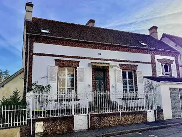 Senonches 28250 Achat / Vente maison 6 pièces t6 au dernier étage