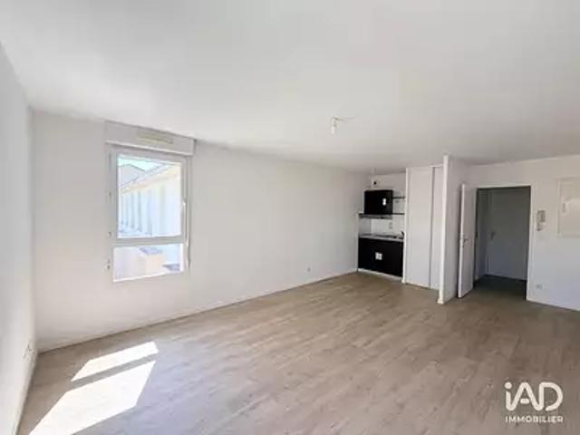 Sens 89100 Achat / Vente appartement 1 pièce t1 au dernier étage parking