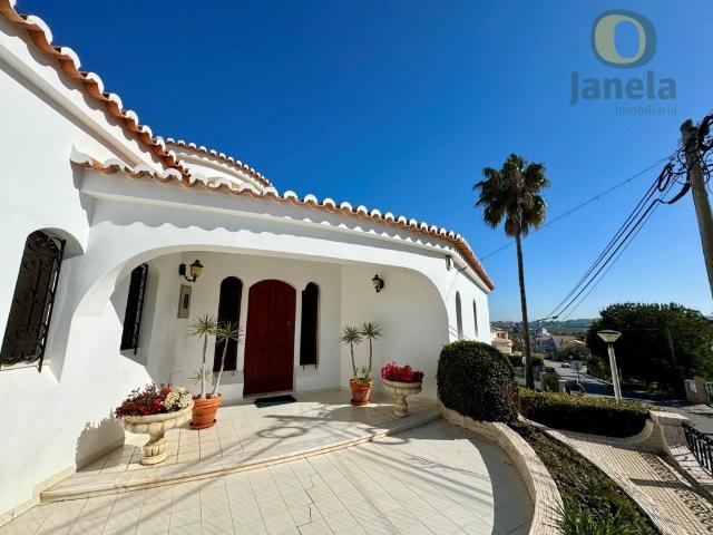 Sensacional Moradia T4+1 numa zona privilegiada do Algarve 366m² Montenegro